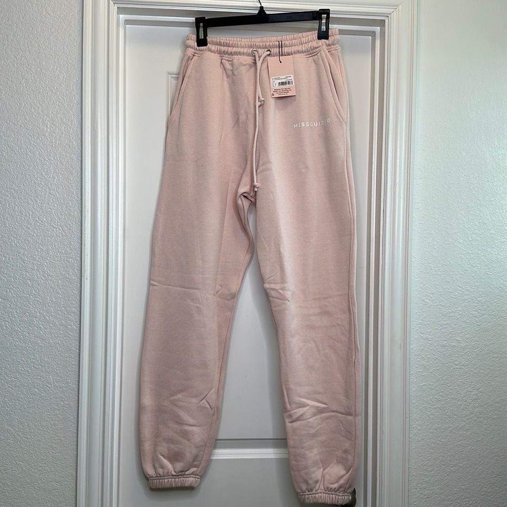 Missguided Light Pink sweatpants Sz 4 fits a medium